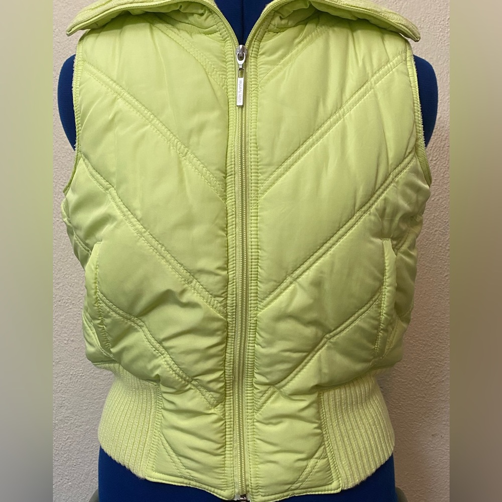 Daisy Fuentes Green puff Vest